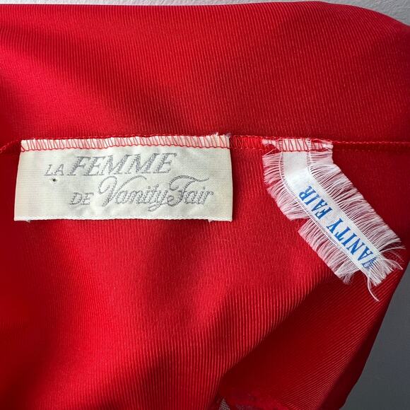VINTAGE La Femme De Vanity Fair Lace Teddy Red Sleeveless V-Neckline Satin - Picture 6 of 6